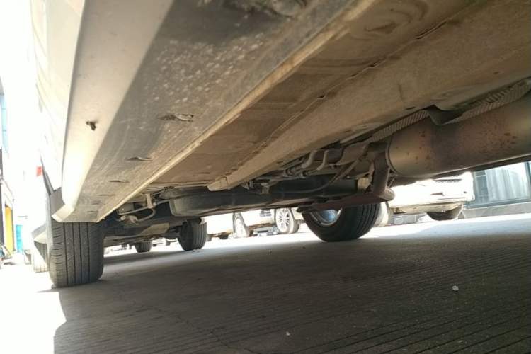 Used Dongfeng Fengon 580 2021 Revised ☆ Star Edition 1.8L Manual Elite Version Right Side Sill
