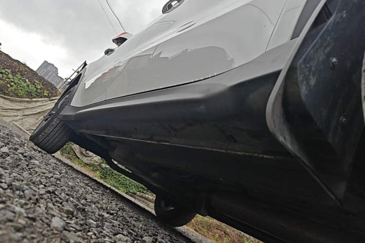 Used Dongfeng Fengon 580 2021 ☆ Star Edition 1.5 TGDI Automatic Prestige Version Right Side Sill