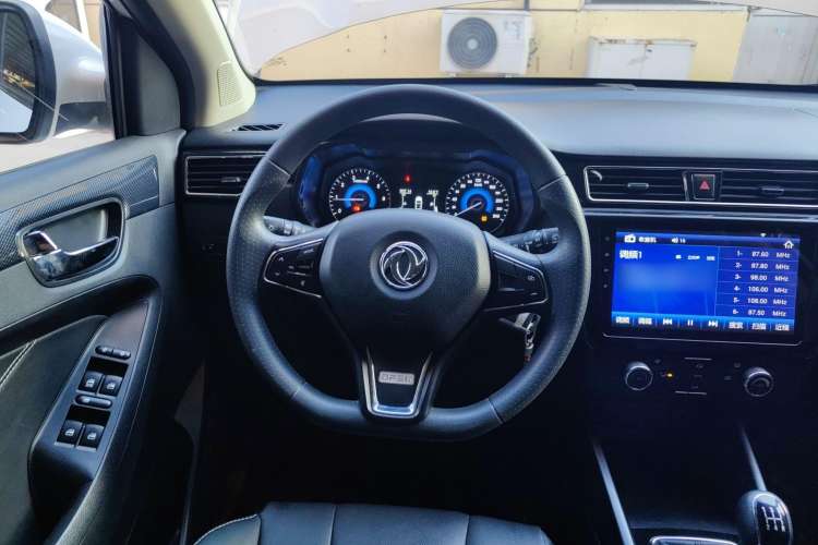 Used Dongfeng Fengon 580 2021 Revised ☆ Star Edition 1.8L Manual Elite Version Steering Wheel