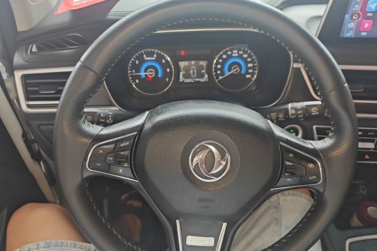 Used Dongfeng Fengon 580 2021 ☆ Star Edition 1.5T Automatic Luxury Version Steering Wheel