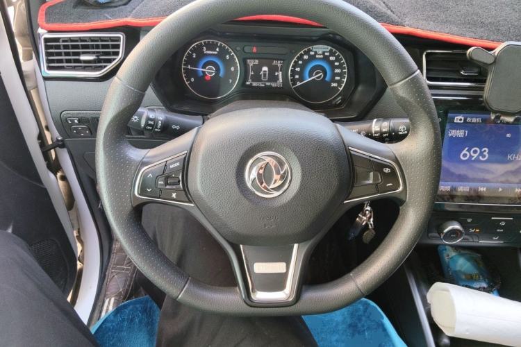Used Dongfeng Fengon 580 2021 Revised ☆ Star Edition 1.8L Manual Elite Version Steering Wheel