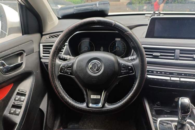 Used Dongfeng Fengon 580 2021 ☆ Star Edition 1.5T Automatic Luxury Version Steering Wheel