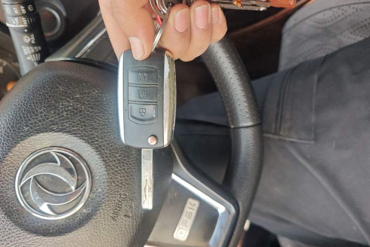 Used Dongfeng Fengon 580 2021 Revised ☆ Star Edition 1.8L Manual Elite Version Vehicle Key