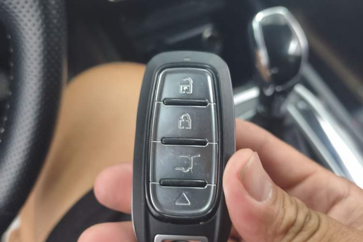 Used Dongfeng Fengon 580 2021 Revised ☆ Star Edition 1.5T Automatic Luxury Version Vehicle Key