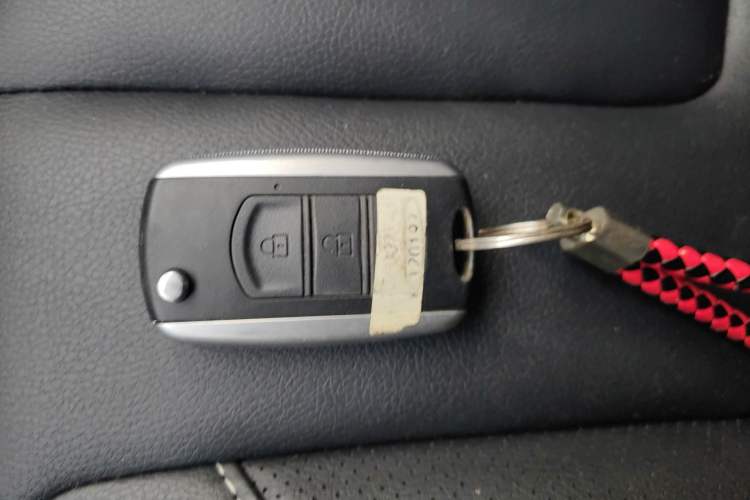 Used Dongfeng Fengon 580 2021 Revised ☆ Star Edition 1.8L Manual Elite Version Vehicle Key