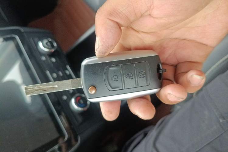 Used Dongfeng Fengon 580 2021 ☆ Star Edition 1.8L Manual Elite Version Vehicle Key
