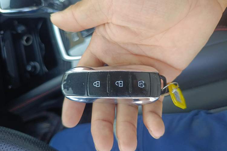 Used Dongfeng Fengon 580 2021 Revised ☆ Star Edition 1.5T Automatic Luxury Version Vehicle Key