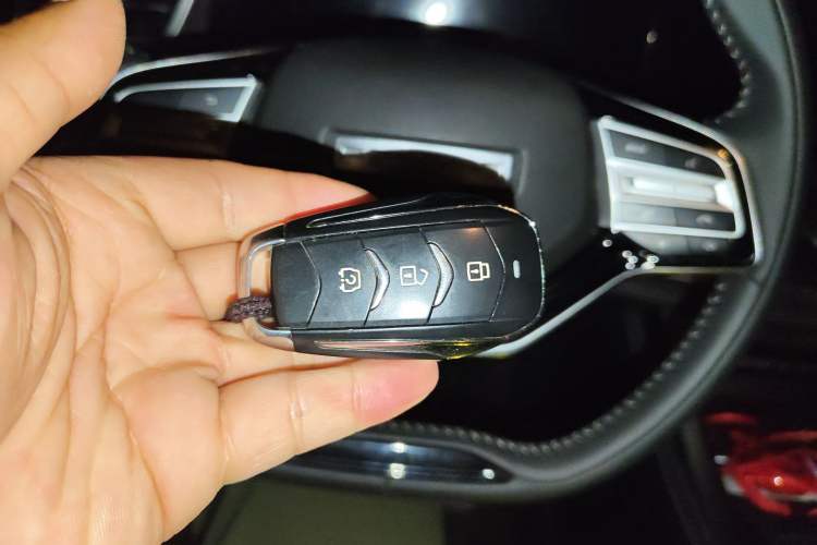 Used Dongfeng Fengon 580 2021 Revised ☆ Star Edition 1.5T Manual Luxury Version Vehicle Key