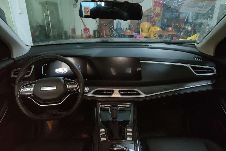 Used Dongfeng Fengon 580 2022 1.5T Automatic Luxury Version Center Console