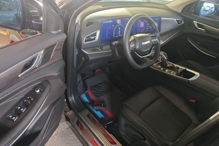 Used Dongfeng Fengon 580 2022 1.5T Automatic Luxury Version Driver Seat