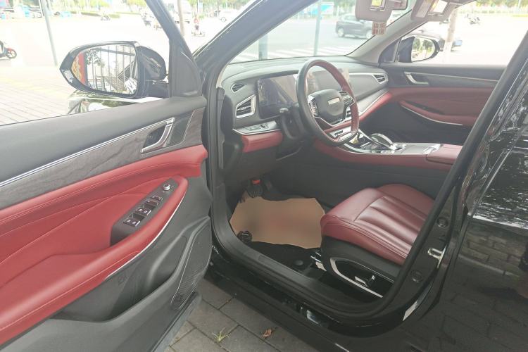 Used Dongfeng Fengon 580 2022 1.5T Automatic Luxury Edition Driver Seat