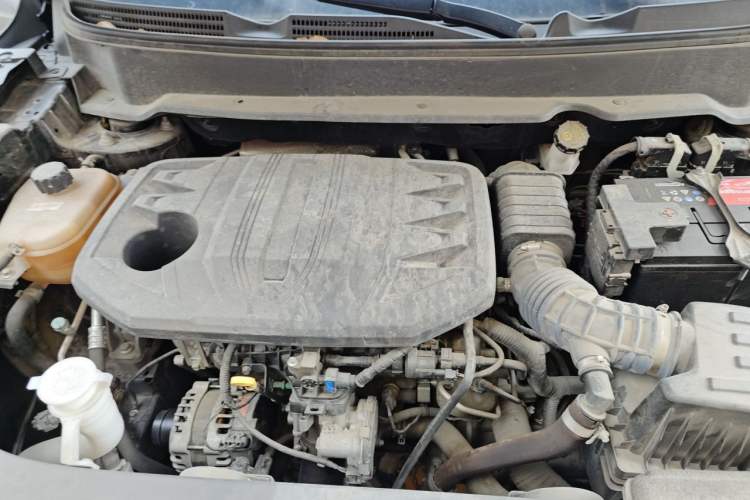 Used Dongfeng Fengon 580 2022 1.5T Automatic Enjoyment Model Engine Bay