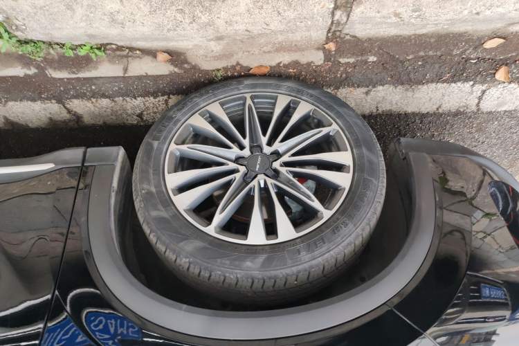 Used Dongfeng Fengon 580 2022 1.5T Automatic Luxury Edition Exterior 4