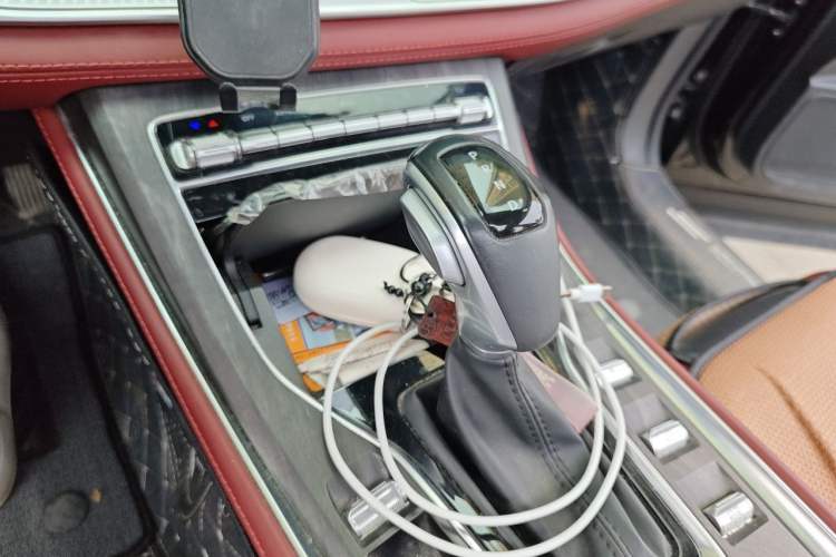 Used Dongfeng Fengon 580 2022 1.5T Automatic Enjoyment Model Gear Lever