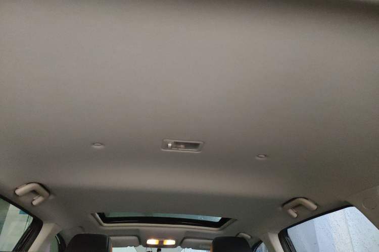 Used Dongfeng Fengon 580 2022 1.5T Automatic Luxury Version Headliner