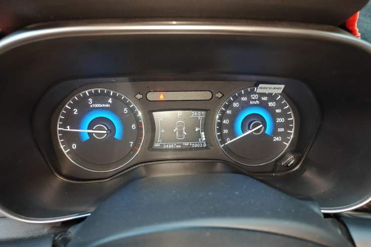 Used Dongfeng Fengon 580 2022 1.5T Automatic Luxury Version Instrument Cluster