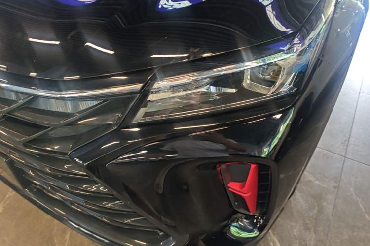 Used Dongfeng Fengon 580 2022 1.5T Automatic Luxury Version Left Front Headlight