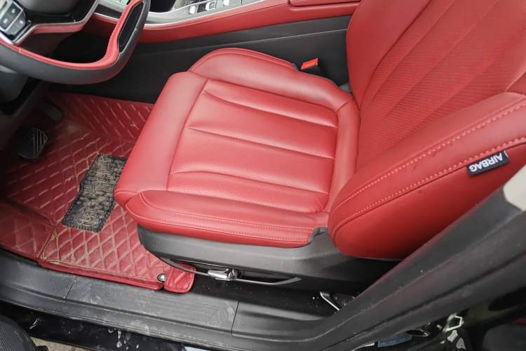 Used Dongfeng Fengon 580 2022 1.5T Automatic Luxury Edition Left Front Seat