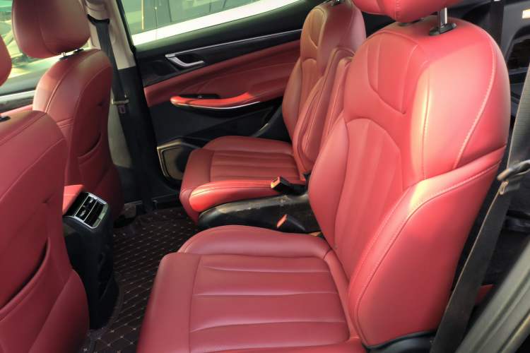 Used Dongfeng Fengon 580 2022 1.5T Automatic Enjoyment Model Left Rear Seat