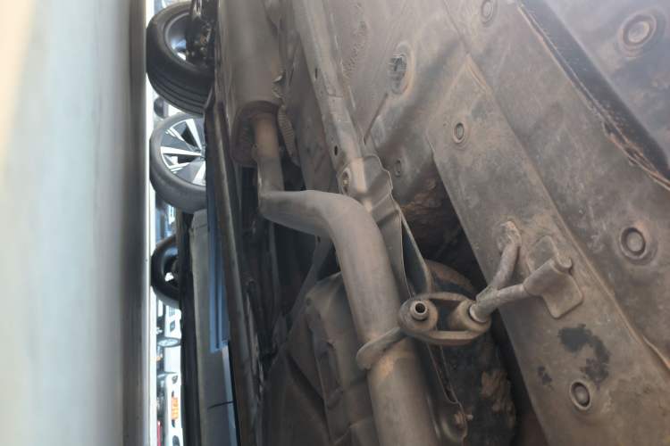 Used Dongfeng Fengon 580 2022 1.5T Automatic Enjoyment Model Left Side Sill