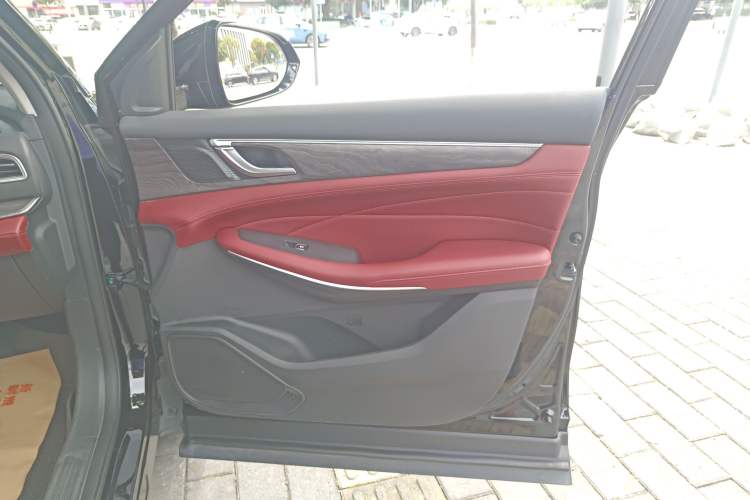 Used Dongfeng Fengon 580 2022 1.5T Automatic Luxury Edition Right Front Door Interior