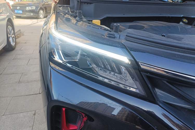 Used Dongfeng Fengon 580 2022 1.5T Automatic Enjoyment Model Right Front Headlight