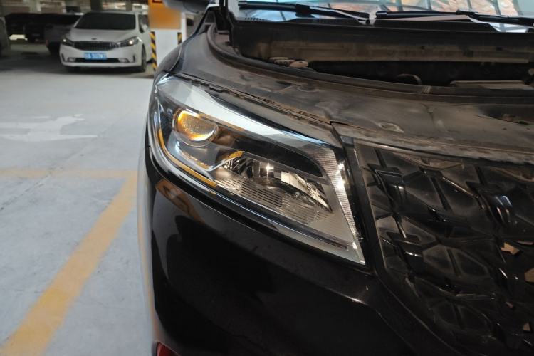 Used Dongfeng Fengon 580 2022 1.5T Automatic Luxury Version Right Front Headlight