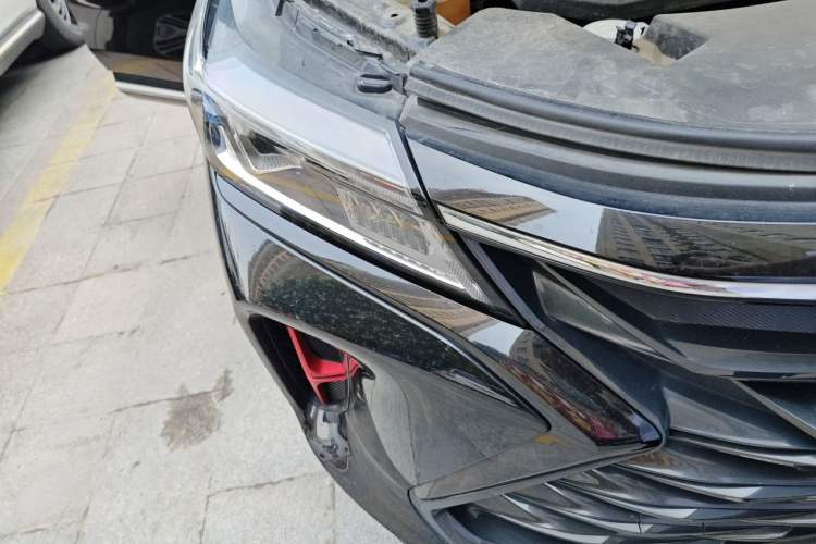Used Dongfeng Fengon 580 2022 1.5T Automatic Enjoyment Model Right Front Headlight