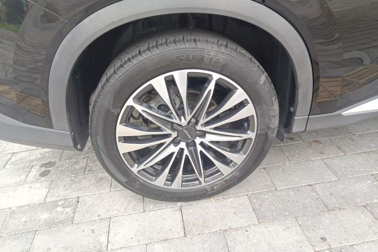 Used Dongfeng Fengon 580 2022 1.5T Automatic Luxury Edition Right Rear Wheel Hub