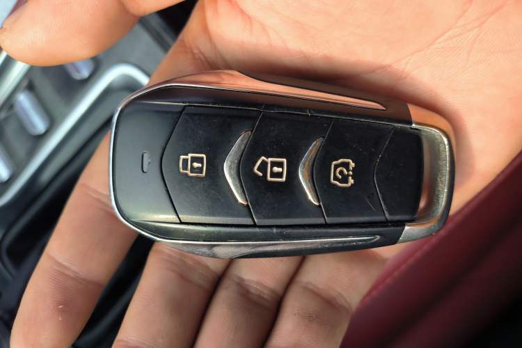 Used Dongfeng Fengon 580 2022 1.5T Automatic Enjoyment Model Vehicle Key