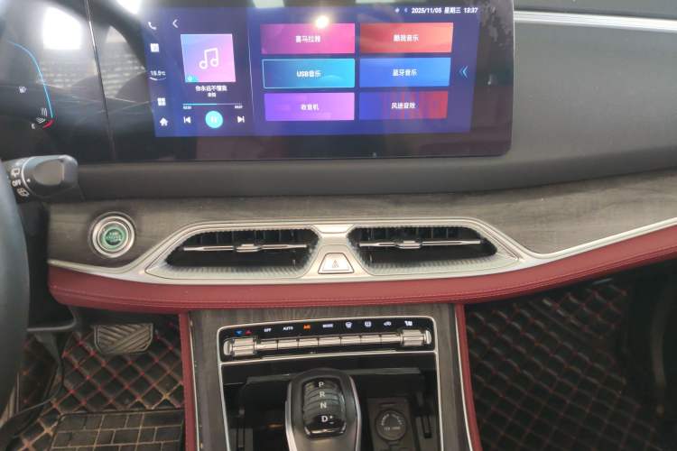 Used Dongfeng Fengon 580 2022 1.5T Automatic Enjoyment Model Audio And AC Panel