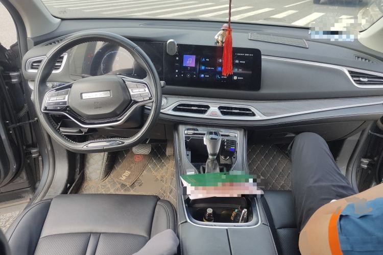 Used Dongfeng Fengon 580 2022 1.5T Automatic Enjoyment Model Center Console