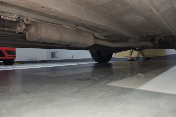 Used Dongfeng Fengon 580 2022 1.5T Automatic Luxury Edition Chassis Front Left