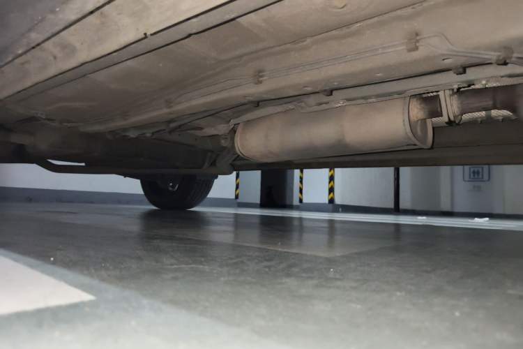 Used Dongfeng Fengon 580 2022 1.5T Automatic Luxury Edition Chassis Front Right