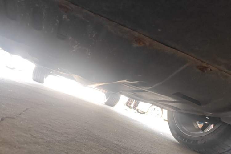 Used Dongfeng Fengon 580 2022 1.5T Automatic Luxury Edition Chassis Front