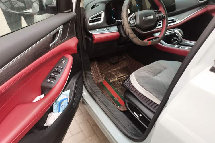 Used Dongfeng Fengon 580 2022 1.5T Automatic Enjoyment Model Driver Seat