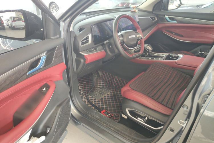 Used Dongfeng Fengon 580 2022 1.5T Automatic Enjoyment Model Driver Seat
