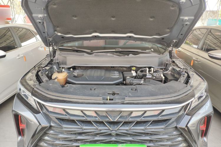 Used Dongfeng Fengon 580 2022 1.5T Automatic Enjoyment Model Engine Bay