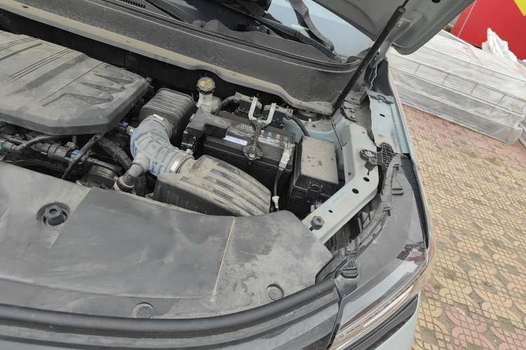 Used Dongfeng Fengon 580 2022 1.5T Automatic Luxury Edition Engine Bay Left