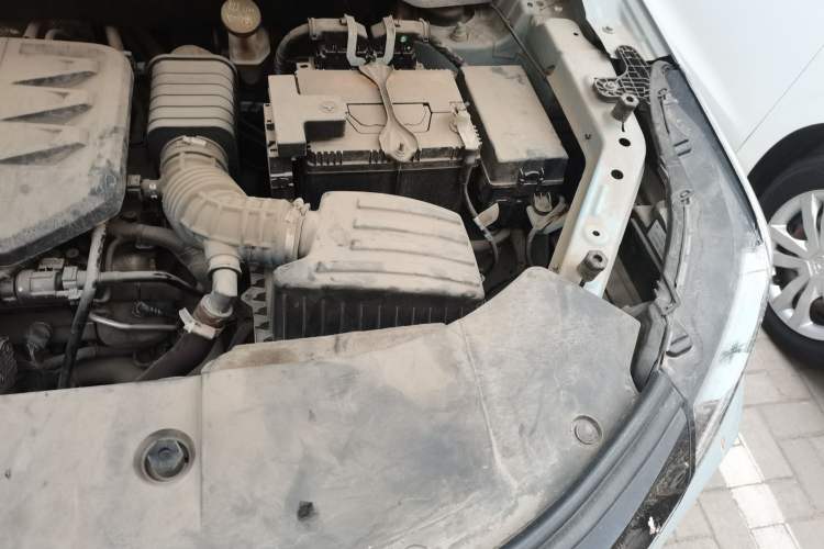 Used Dongfeng Fengon 580 2022 1.5T Automatic Enjoyment Model Engine Bay Left