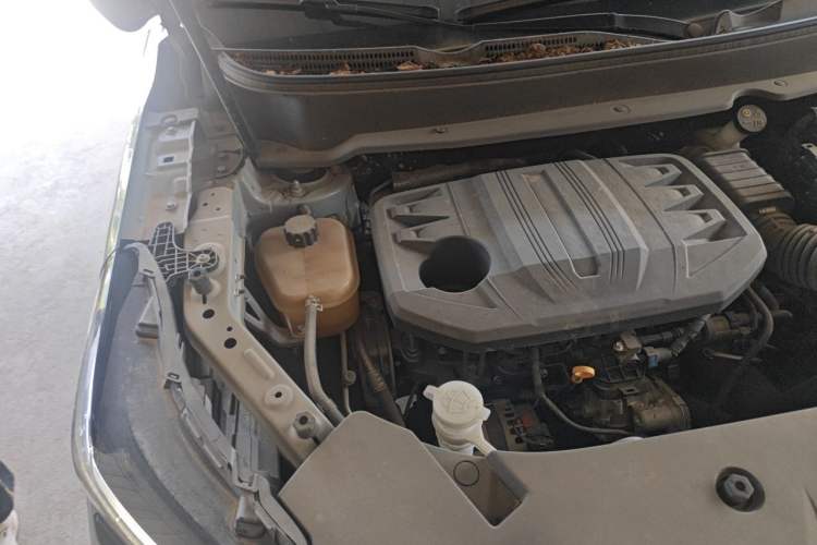 Used Dongfeng Fengon 580 2022 1.5T Automatic Luxury Edition Engine Bay Right