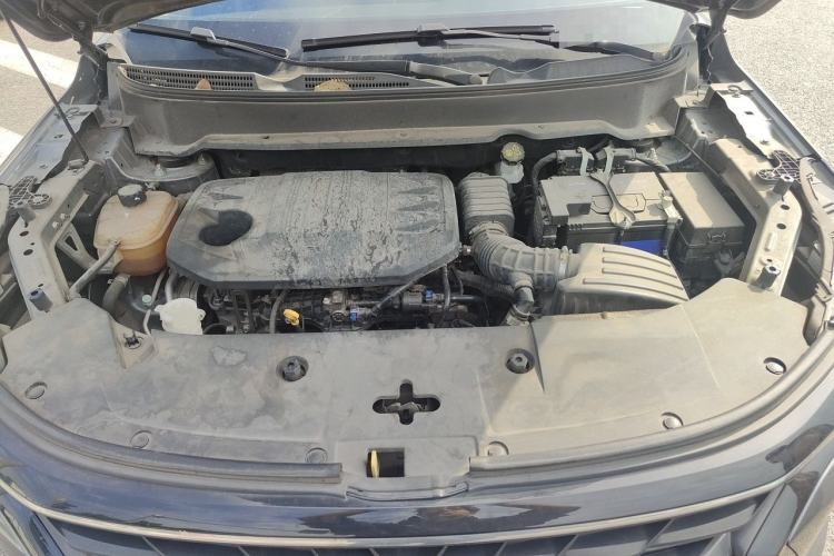 Used Dongfeng Fengon 580 2022 1.5T Automatic Enjoyment Model Engine Bay