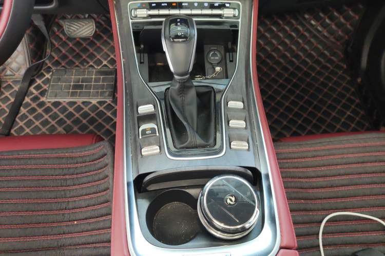 Used Dongfeng Fengon 580 2022 1.5T Automatic Enjoyment Model Gear Lever