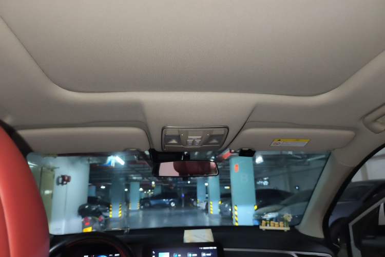 Used Dongfeng Fengon 580 2022 1.5T Automatic Luxury Edition Headliner