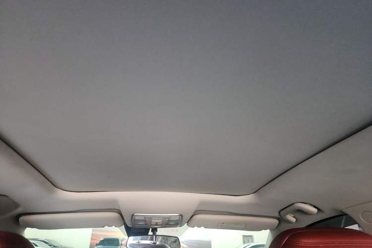 Used Dongfeng Fengon 580 2022 1.5T Automatic Luxury Edition Headliner
