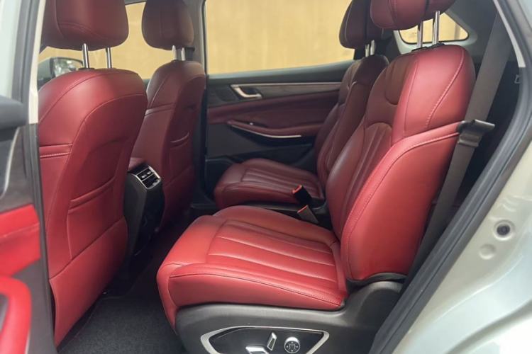 Used Dongfeng Fengon 580 2022 1.5T Automatic Luxury Edition Interior 3