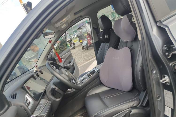 Used Dongfeng Fengon 580 2022 1.5T Automatic Enjoyment Model Left Front Seat