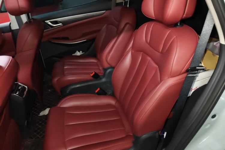 Used Dongfeng Fengon 580 2022 1.5T Automatic Luxury Edition Left Rear Seat