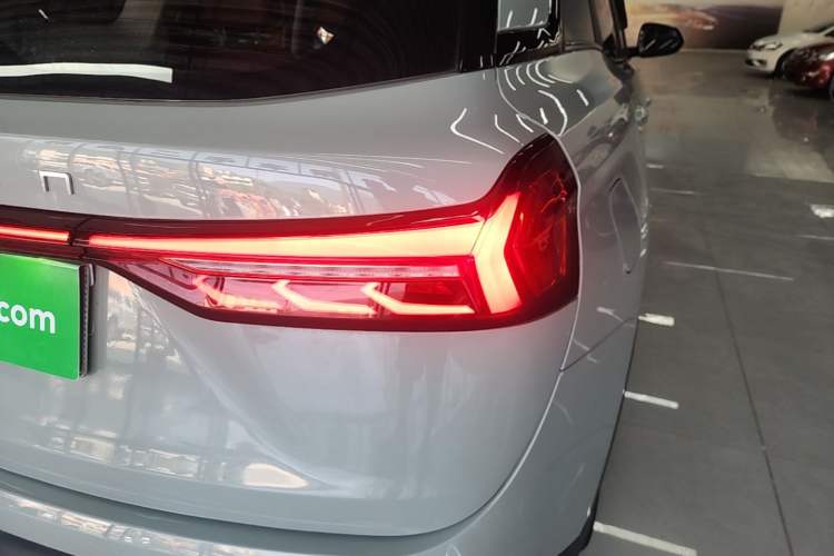 Used Dongfeng Fengon 580 2022 1.5T Automatic Luxury Edition Right Rear Taillight