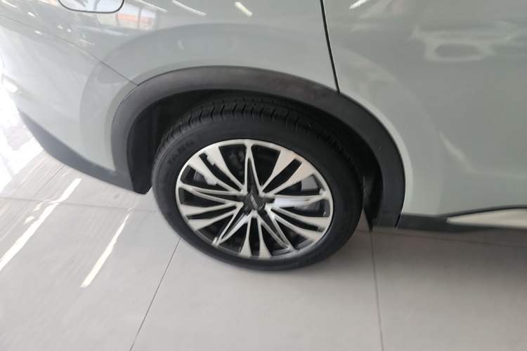 Used Dongfeng Fengon 580 2022 1.5T Automatic Luxury Edition Right Rear Wheel Hub